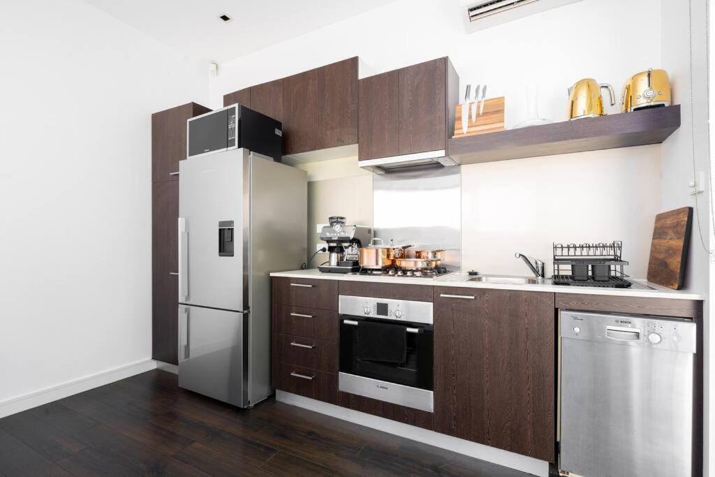 Eggie's Nest - Luxury 1 Bedroom Apartment Sydney